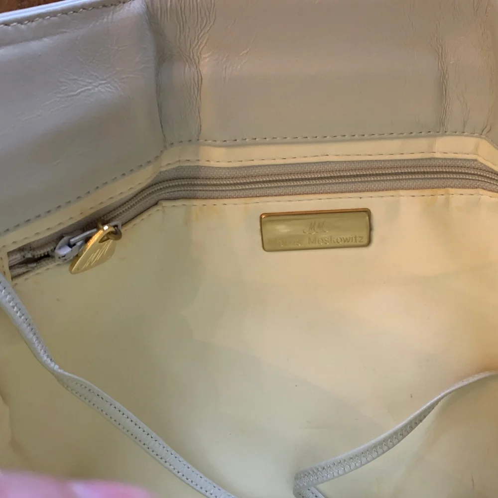 Morris Moskowitz chic white